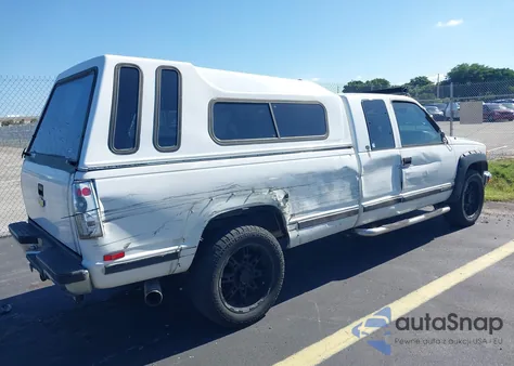 2000 Chevrolet C2500 z USA, uszkodzony, nr VIN 1GCGC29J4YF429311